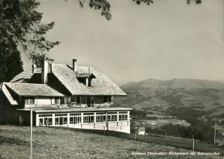 Ansichtskarte «Kurhaus Chuderhüsi-Röthenbach mit Schrattenfluh»; Verlag Globetrotter G.m.b.H., Luzern; Ausgabejahr unbekannt; ungelaufen